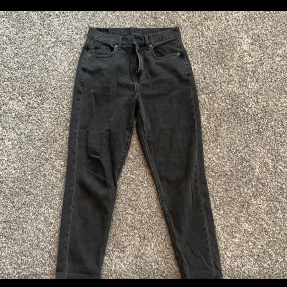 American Eagle mom jeans - SIZE 0 SHORT